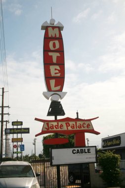 Stanton, California - ABD - 17-2023: Jade Palace Motel, 11231 Beach Bulvarı 'nda yer almaktadır. Jade Palace Motel 'e telefon üzerinden saatlerce ulaşabilirsiniz..