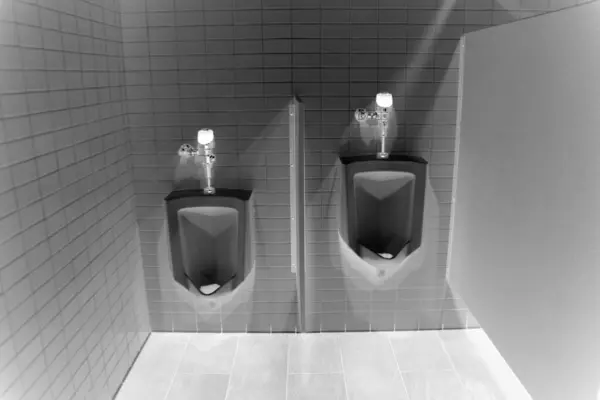 Pisuar Toaleta Toalety Publiczna Toaleta Pisuary Publicznej Łazience Łazienka Toalety — Zdjęcie stockowe