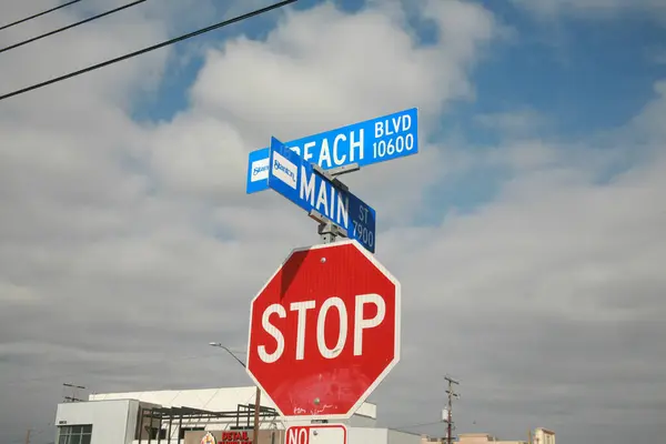 Straßenschild Überqueren Stanton Kalifornien Beach Blvd Und Main Street Stanton — Stockfoto