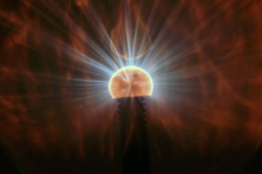 Plazma lambası. Plazma lambası Nikola Tesla tarafından yüksek voltajı incelemek için boşaltılmış bir cam tüpte yüksek frekanslı akımlarla yaptığı deneyler sırasında icat edildi. En güzel ışık. Plazma topu. Nikola Tesla 'dan sihirli plazma lambası.