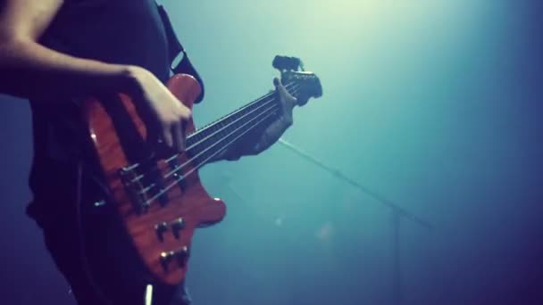 Światła Sceniczne Tło Muzyczne Gra Gitarze Basowej Koncepcji Koncertu Koncert — Wideo stockowe