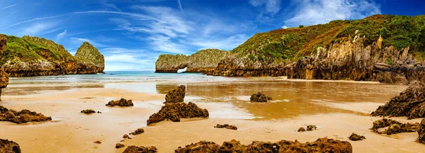Splendido Scenario Costa Spiaggia Scogliere Cantabria Spagna Vivido Paesaggio Spiaggia — Foto Stock