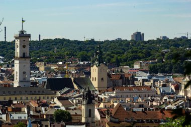 Eski şehir, Tower City Hall pazar meydanında tarihi kent merkezi, Lviv, eski ev sahipliği yapmaktadır. Lviv, Ukrayna.
