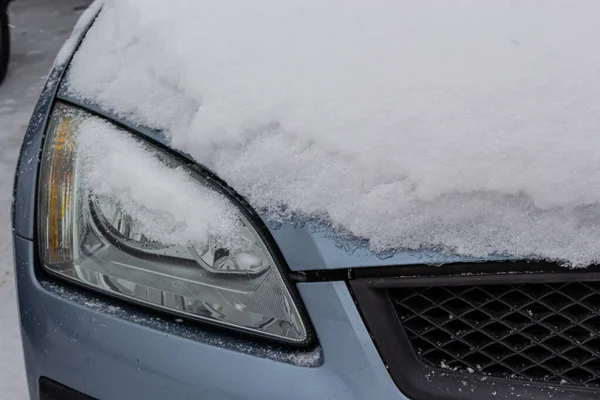 Bilar Täckta Med Snö Rad Efter Snöfall Detaljerad Lagerfoto — Stockfoto