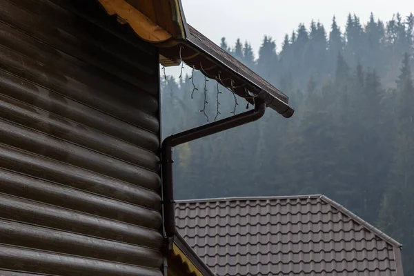 House New Brown Metal Tile Roof Rain Gutter Metallic Guttering — Stock Photo, Image