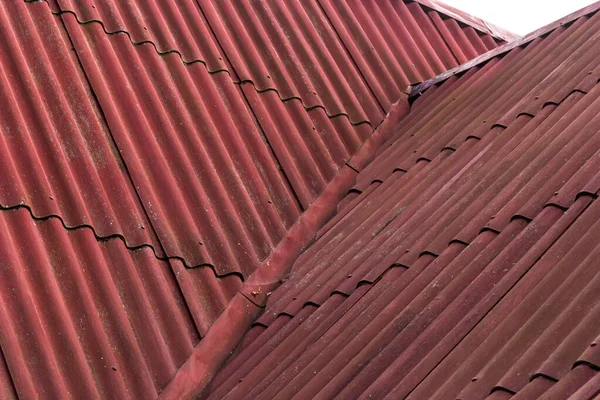 Eski Asbest Çimento Döşeme Çatı Asbest Çimento Döşeme Çatı Binalarından — Stok fotoğraf