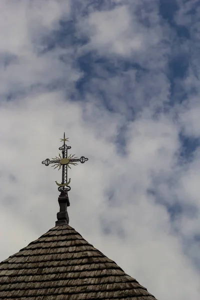 우크라이나 하늘을 배경으로 십자가가 — 스톡 사진