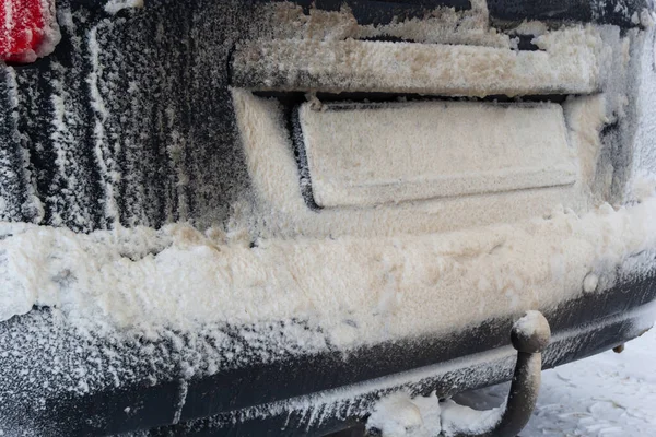Kar Çamurla Kaplı Araba Plakası Kar Çamur Arabanın Plakasını Kapladı — Stok fotoğraf