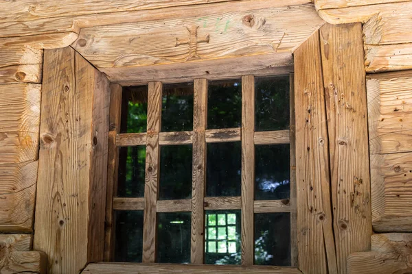Fenster Einem Holzhaus Holzhaus Mit Fensterrahmen Altes Holzhaus Dorf Holzbrett — Stockfoto