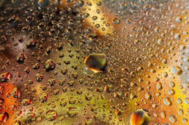 Soyut arka plan düşüşü, cam düşüşü sonbahar sarı yapraklar ıslak Ekim havası.