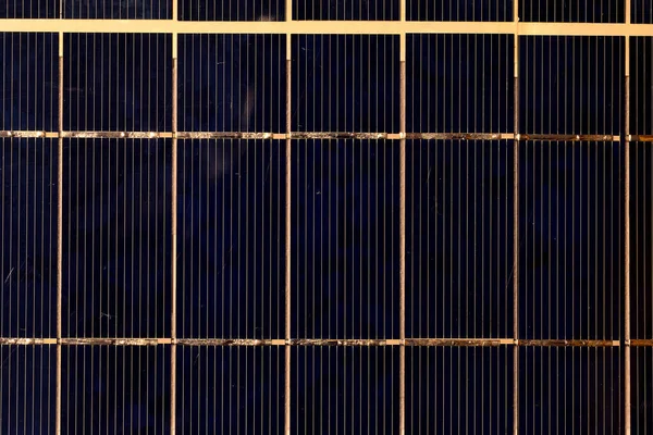 閉鎖中の太陽電池パネル — ストック写真
