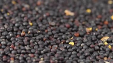 Dönüş masasında tecavüz tohumları