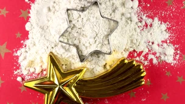 Emporte Pièce Farine Étoile Dorée Pour Boulangerie Noël Sur Une — Video