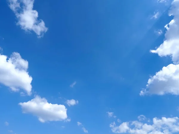Mooie Wolk Met Heldere Lucht Achtergrond — Stockfoto