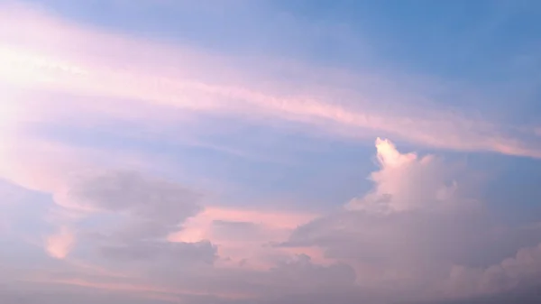Nuvem Branca Agradável Céu — Fotografia de Stock