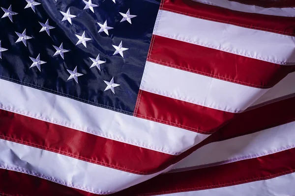 Amerika Birleşik Devletleri Bayrağının Ilginç Dokularla Sallanışının Yakın Çekimi — Stok fotoğraf
