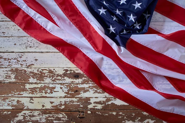 Amerykańska Flaga Obchody Lipca Białym Drewnianym Rustykalnym Tle Okazji Dnia — Zdjęcie stockowe