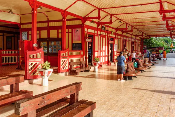 Σιδηροδρομικός Σταθμός Στην Πόλη Hua Hin Στην Ταϊλάνδη Παραδοσιακό Ταϊλανδικό Royalty Free Εικόνες Αρχείου