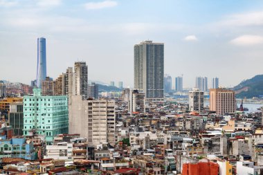 Macau - 18 Ekim 2017: Amazing Macau Yarımadası silueti. Güneşli bir günde muhteşem şehir manzarası. Macau Asya'nın popüler bir turizm ve dünyanın önde gelen casino pazarı.