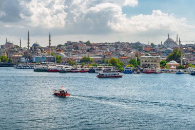 İstanbul silueti, Türkiye. Harika şehir manzarası.