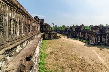 Antik tapınak kompleksi Angkor Wat Siem Reap, Kamboçya. Angkor Wat popüler bir turistik merkezdir..