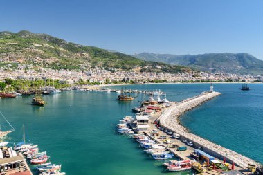 Türkiye 'deki Alanya Marina' nın muhteşem manzarası. Alanya Türkiye 'de popüler bir turizm beldesi.