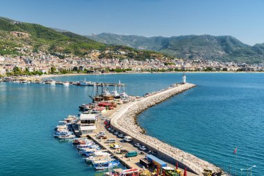 Türkiye 'deki Alanya Marina' nın muhteşem manzarası. Alanya Türkiye 'de popüler bir turizm beldesi.