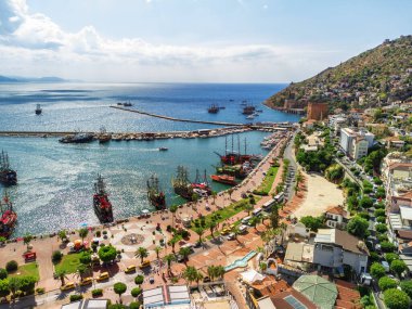 Türkiye 'deki Alanya Marina' nın muhteşem manzarası. Alanya Türkiye 'de popüler bir turizm beldesi.