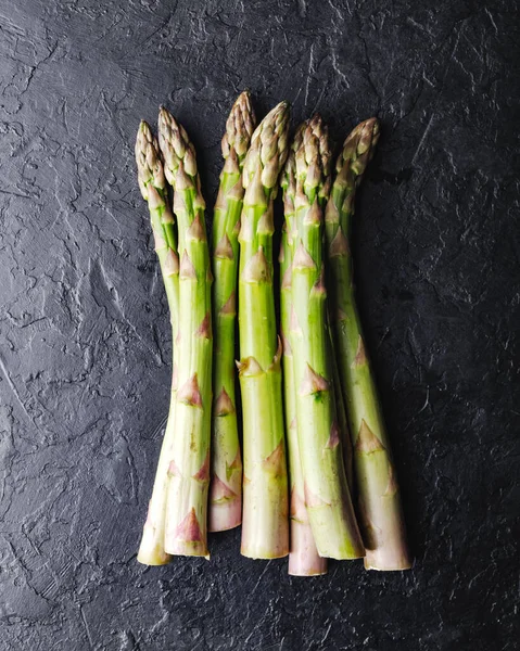Top View Green Asparagus Sprouts Black Background Food Photography — Stock Photo, Image