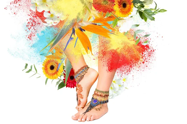 Традиційні Фарби Хни Жіночих Ногах Ізольовані Білому Тлі — стокове фото
