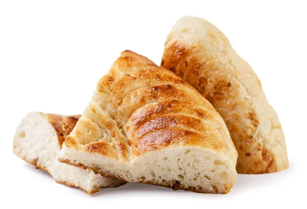 Kawałki Chleba Pita Bliska Białym Tle Izolowany — Zdjęcie stockowe