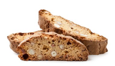 Beyaz arka planda İtalyan cantuccini kurabiyeleri. İzole edilmiş