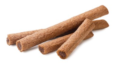 Çikolatalı waffle beyaz arka planda yakın plan çekilir. İzole edilmiş