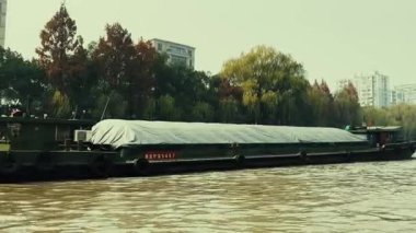 Çin Hangzhou 'daki kentsel binalarla Jinghang Su Yolu