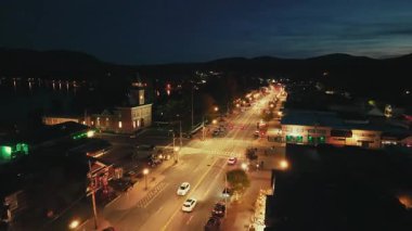 Yukarı New York Eyaleti 'ndeki George Gölü' nün gece görüntüsü.