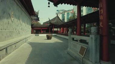 Çin 'in Jiangsu kentindeki Nanjing şehrindeki tarihi tapınak binaları.