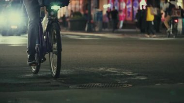 NEW YORK CITY, USAOCT 14, 2022: Kentsel şehir gece manzarası