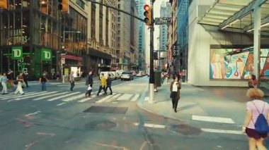 NEW YORK CITY, USAOCT 14, 2022: Kentsel binaların sokak manzarası