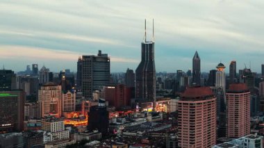 Şangay, Çin ve Asya 'daki kentsel binaların zamanaşımı görüntüsü.