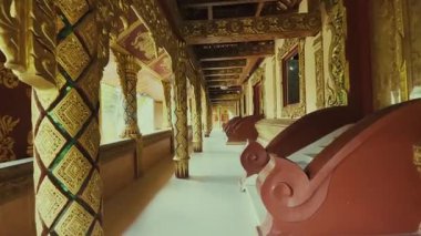 Jinghong bölgesinde Xishuangbanna 'daki tapınak yakın görüntüsü, Çin' in güneybatısında Yunnan.