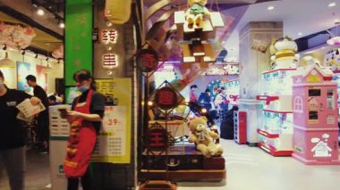 Yukarı New York Eyaleti 'ndeki George Gölü' nde güzel sonbahar yapraklarıyla hava manzarası.