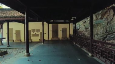 Hupao ya da Çin 'in Hangzhou kentindeki Tiger Spring Parkı' nın Hayali