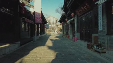 Çin 'in güneybatısındaki Kunming' deki Yunnan Etnik Köyü 'nden geleneksel yapı ve kültür