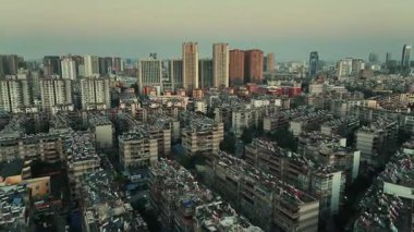 Kunming 'den şehir hava görüntüsü, Çin' in güneybatısından Yunnan.