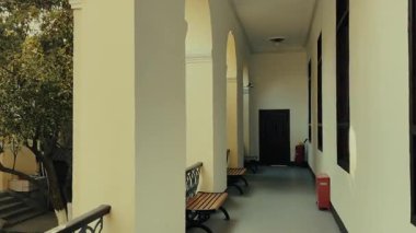 Çin 'in Jiangsu kentindeki Nanjing şehrindeki Başkanlık Sarayı' nın tarihi binaları. Çince çevirisi 'Başkanlık Sarayı'