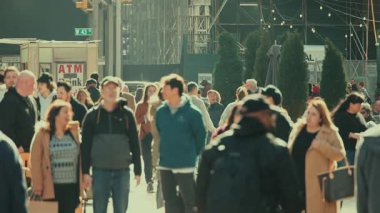 NEW YORK ŞEHRİ, USAOCT 14, 2022: Kentsel şehir sokak manzarası