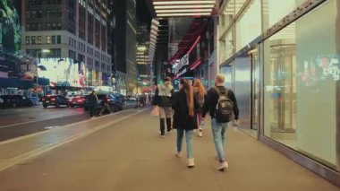 NEW YORK CITY, USAOCT 14, 2022: Kentsel binaların sokak manzarası