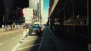 NEW YORK CITY, USAOCT 14, 2022: Kentsel binaların sokak manzarası