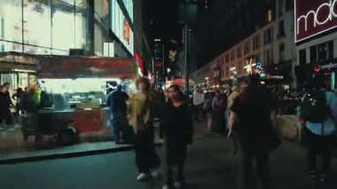 NEW YORK CITY, USAOCT 14, 2022: Kentsel binaların sokak manzarası