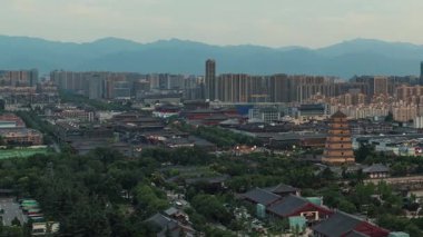 Xian Dayan Pagoda ve Shanxi, Çin 'de şehir silueti